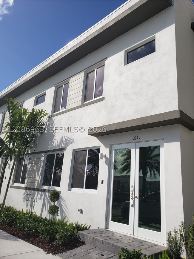 Building Photo - 10275 NW 66th St