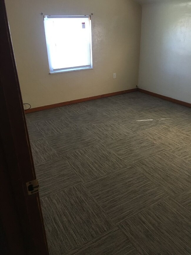 Foto del edificio - Brookline 2 bedroom Duplex