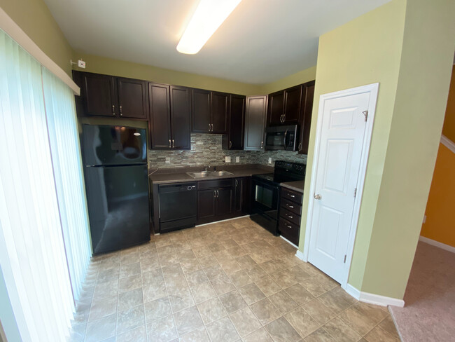 Building Photo - Room in Townhome on Coalinga Lane