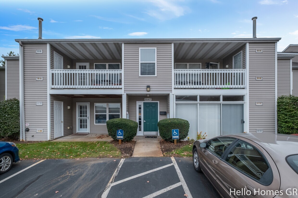 3147 Poplar Creek Dr SE Unit 304, Kentwood, MI 49512 Condo for Rent