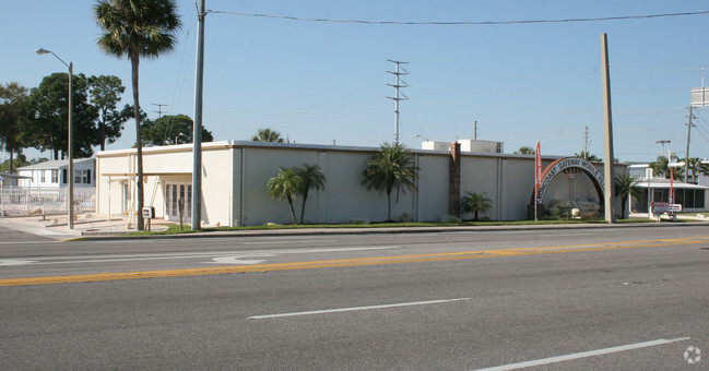Primary Photo - Suncoast Gateway