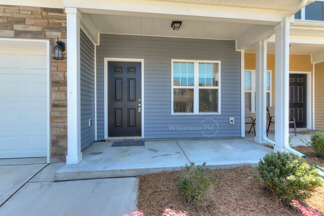 Building Photo - Great 3Br/3.5Bth Home with Finished Baseme...