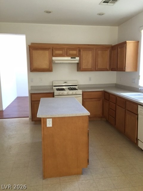 Building Photo - 6010 Villa Lante Ave