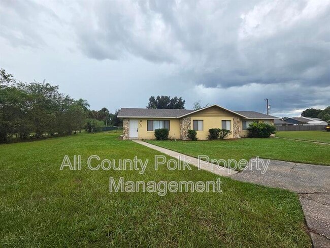 Building Photo - 210 Leelon Rd