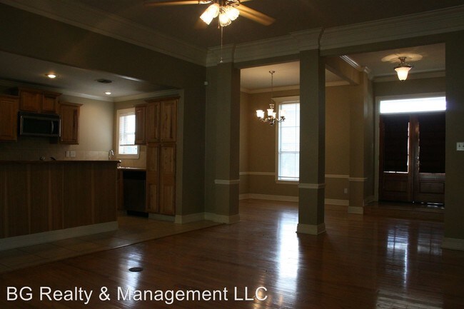 Foto del edificio - 624 Southlake Cir