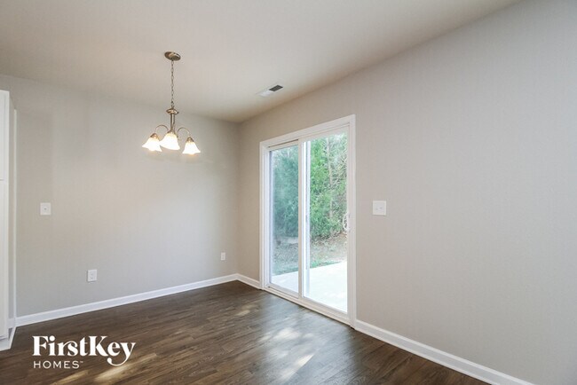 Foto del edificio - 228 Kendall Farms Ct