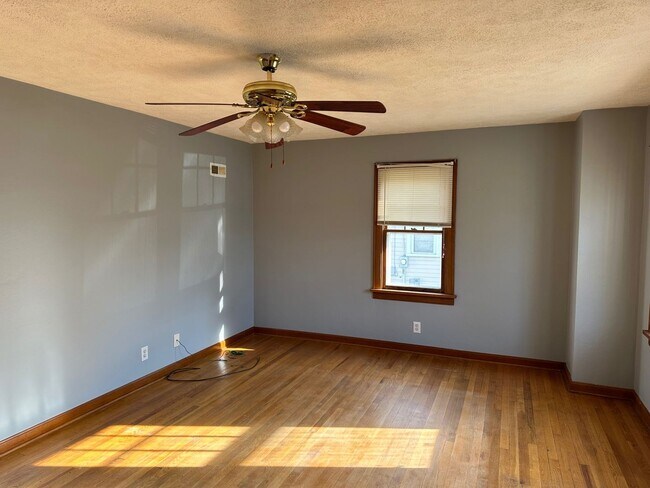 Building Photo - Updated Ranch in Mansfield Schools