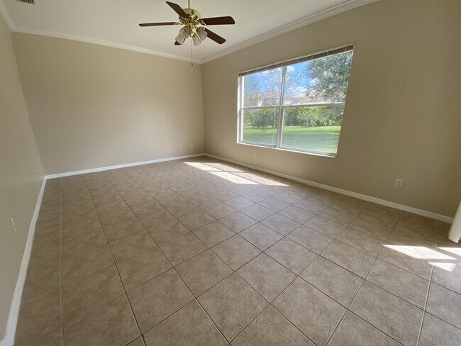 Foto del edificio - 12503 Stone Tower Loop