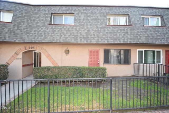 Primary Photo - 420 W Linden Dr