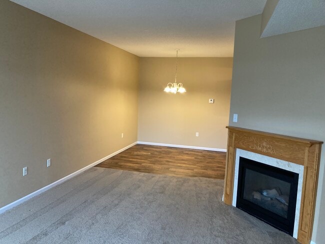 Middle Townhome - Sundance Villas