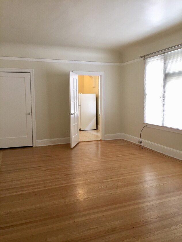Primary Photo - 1808 Pacific Ave