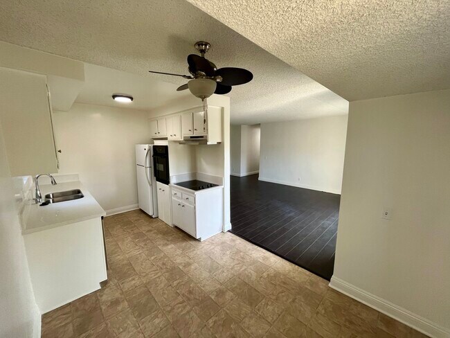 Kitchen/Living - 855 10th St