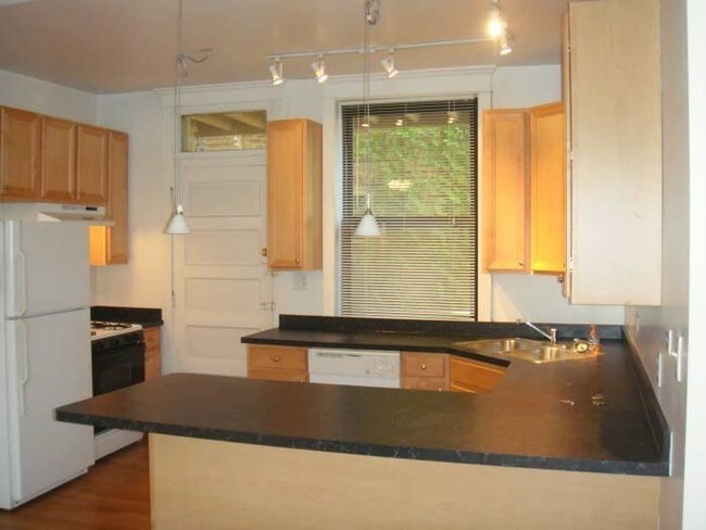 Foto del edificio - 5211 N Glenwood Ave