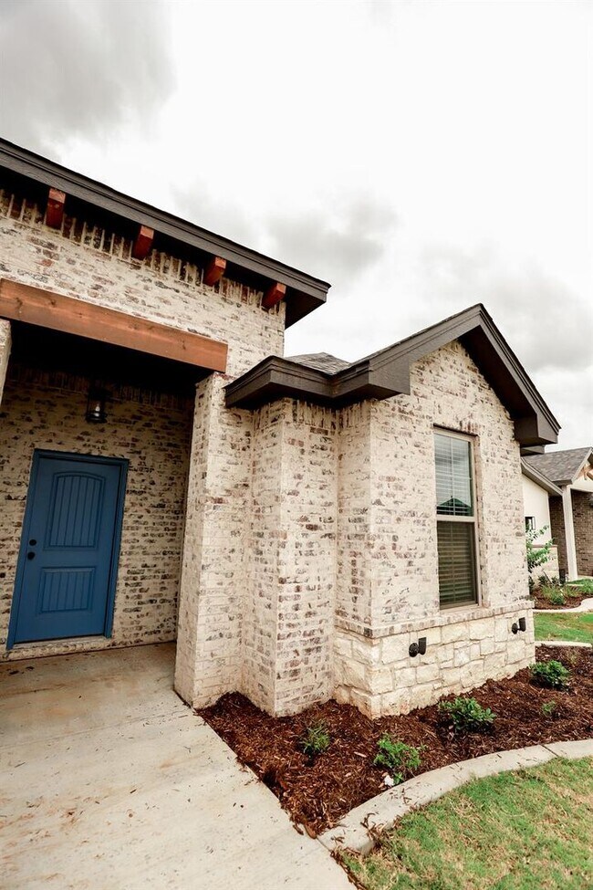 Building Photo - 4 bed 3 bath Cooper ISD