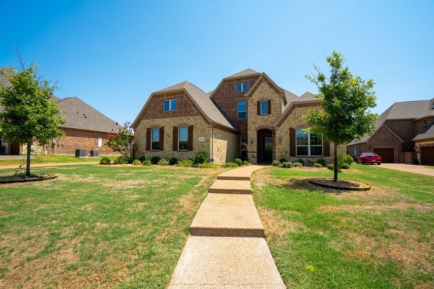 Primary Photo - 9006 Forest Park Ct