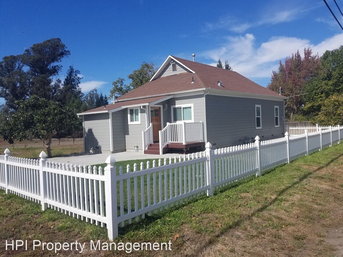 Primary Photo - 3 br, 1.5 bath House - 3616 Twig Ave.