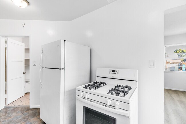 Foto del edificio - 725 Spence St