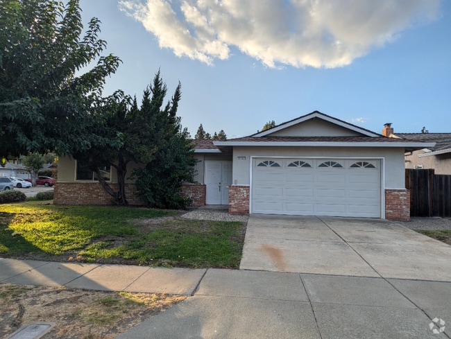 Building Photo - 4665 Montecarlo Park Ct