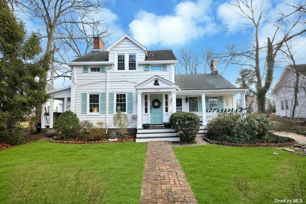 Primary Photo - 222 Christian Ave