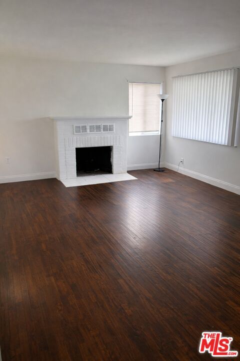 Foto del edificio - 993 W Hays St