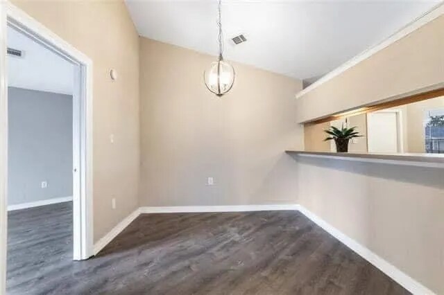 Foto del edificio - 110 Lake Village Blvd