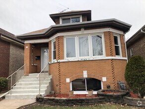 Building Photo - 7659 W Sunset Dr