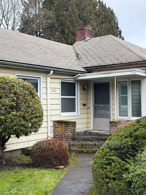 Photo - 7303 SE Madison St House