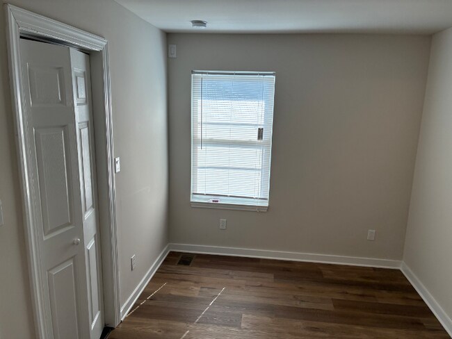 Foto del edificio - 2244 Gary Ct NW
