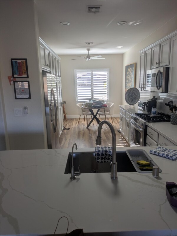 Foto del edificio - 2072 King St