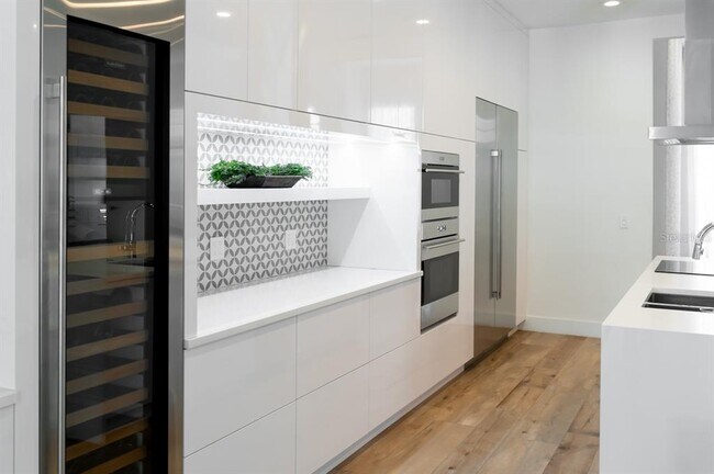 Foto del edificio - 8532 Bowden Way