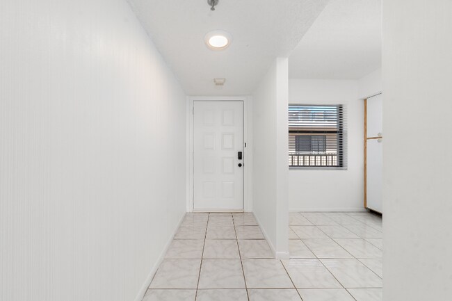 Foto del edificio - 896 N Federal Hwy