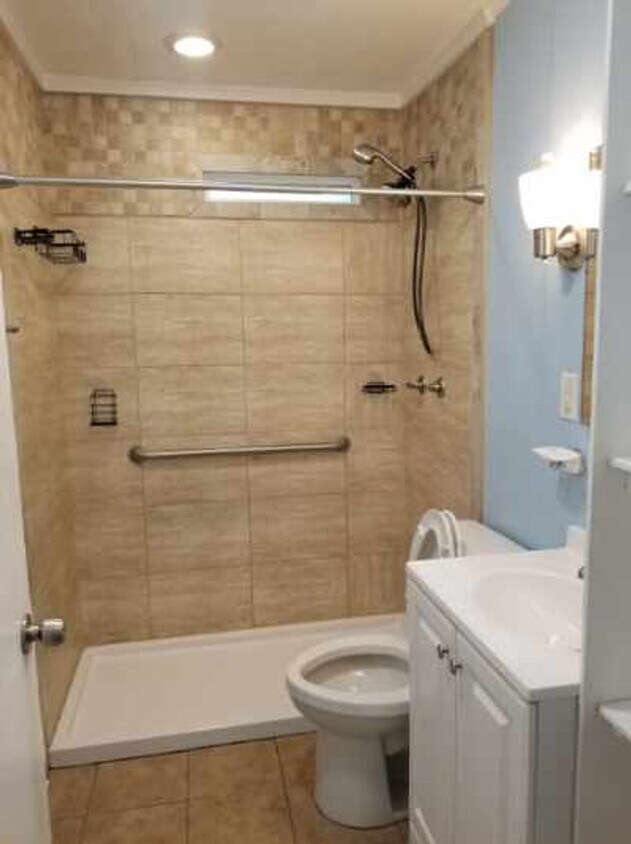 Foto del edificio - Pre-leasing!! August 1st, 2026 Move in