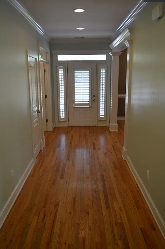 Foto del edificio - 130 Adam Ridge Ln