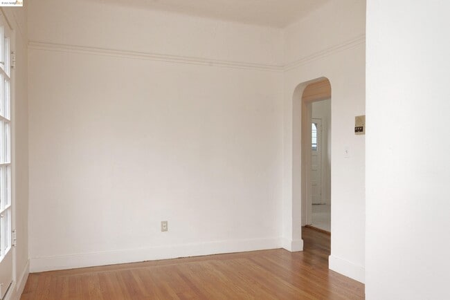 Building Photo - 970 Vermont St