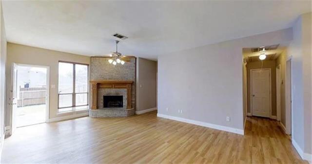 Foto del edificio - 2602 Thistle Ln