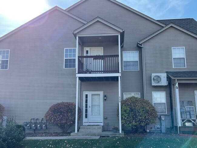 Building Photo - 550 Clayton Cir