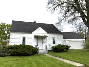 Building Photo - 1486 Lavender Ave