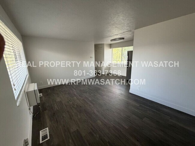 Building Photo - 1150 East Garfield-
