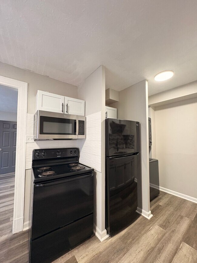 Foto del edificio - 3340 N Meridian St