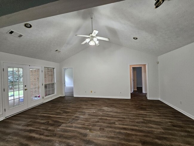 Foto del edificio - For rent 3 bedroom, 2 bath home