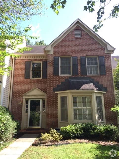 Building Photo - 512 Salem Woods Dr SE