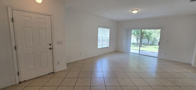 Foto del edificio - 2851 Sunstone Dr