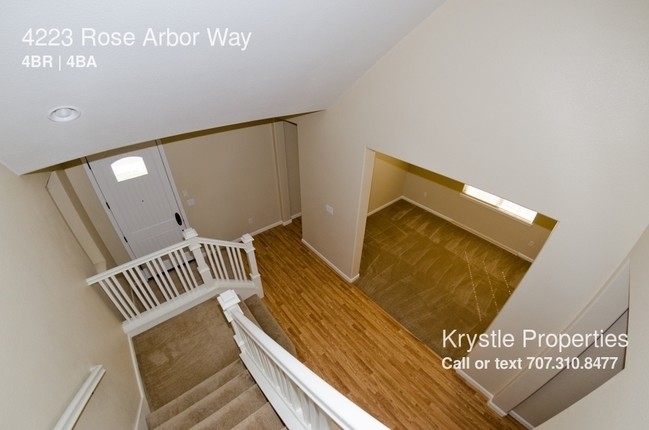Foto del edificio - 4223 Rose Arbor Way
