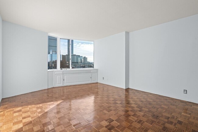 Building Photo - 331 Beacon St
