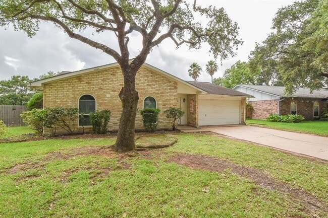 Building Photo - 4631 Lochshin Dr
