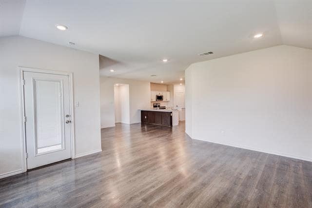 Building Photo - 2940 Lawson Dr