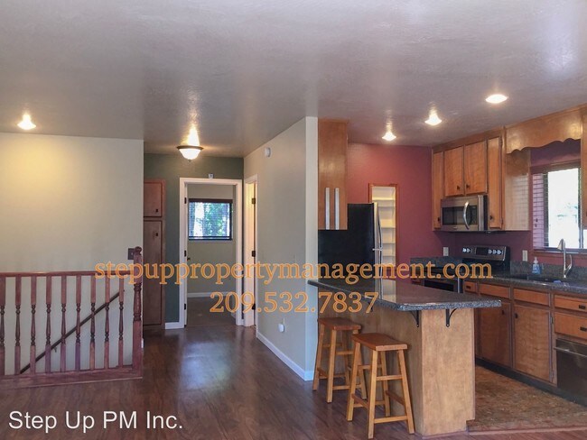 Building Photo - 3 br, 2 bath House - 24031 Hitching Post Rd