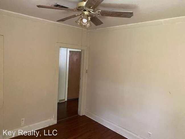 Building Photo - 3 br, 1 bath House - 3016 Asber