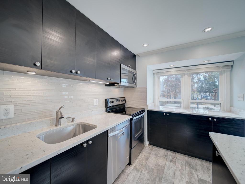 Primary Photo - 6191 Little Valley Way