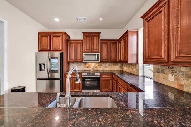 Foto del edificio - 1607 W Dallas St